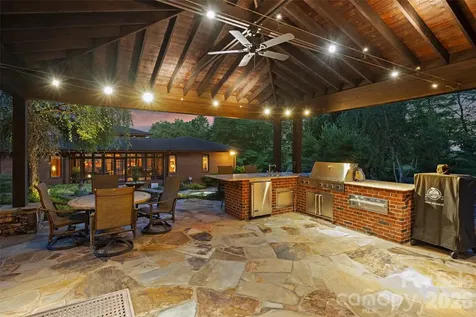 172 Tuckertown Road New London NC 28127