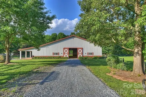 172 Tuckertown Road New London NC 28127