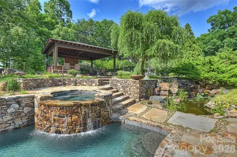 172 Tuckertown Road New London NC 28127
