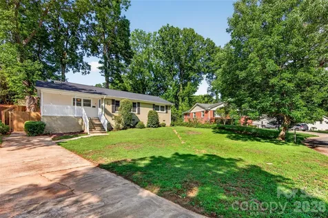 609 Kenlough Drive Charlotte NC 28209