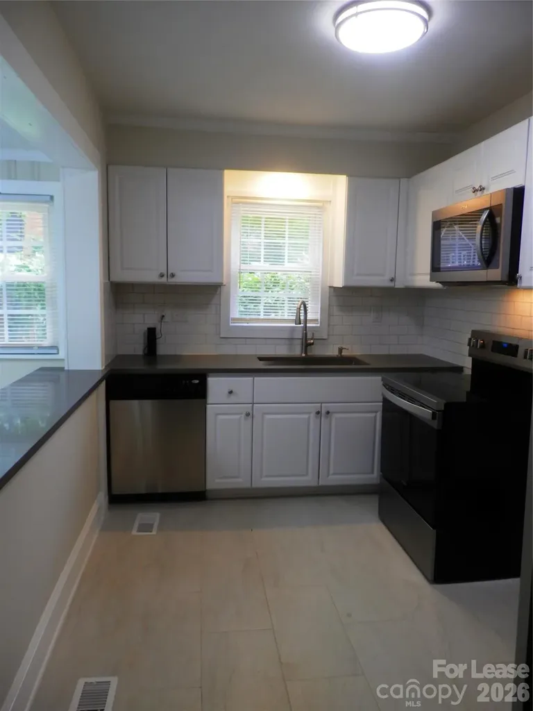 1416 Effingham Road Charlotte NC 28208