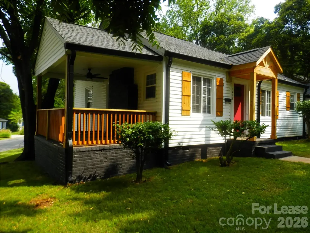 1416 Effingham Road Charlotte NC 28208