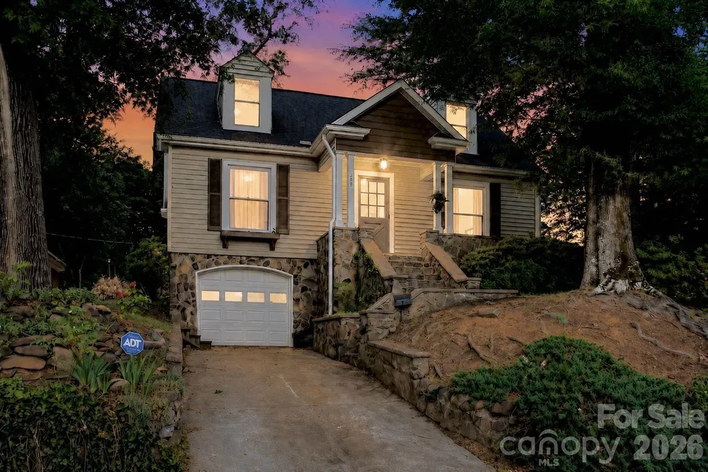 208 N 5th Street Albemarle NC 28001