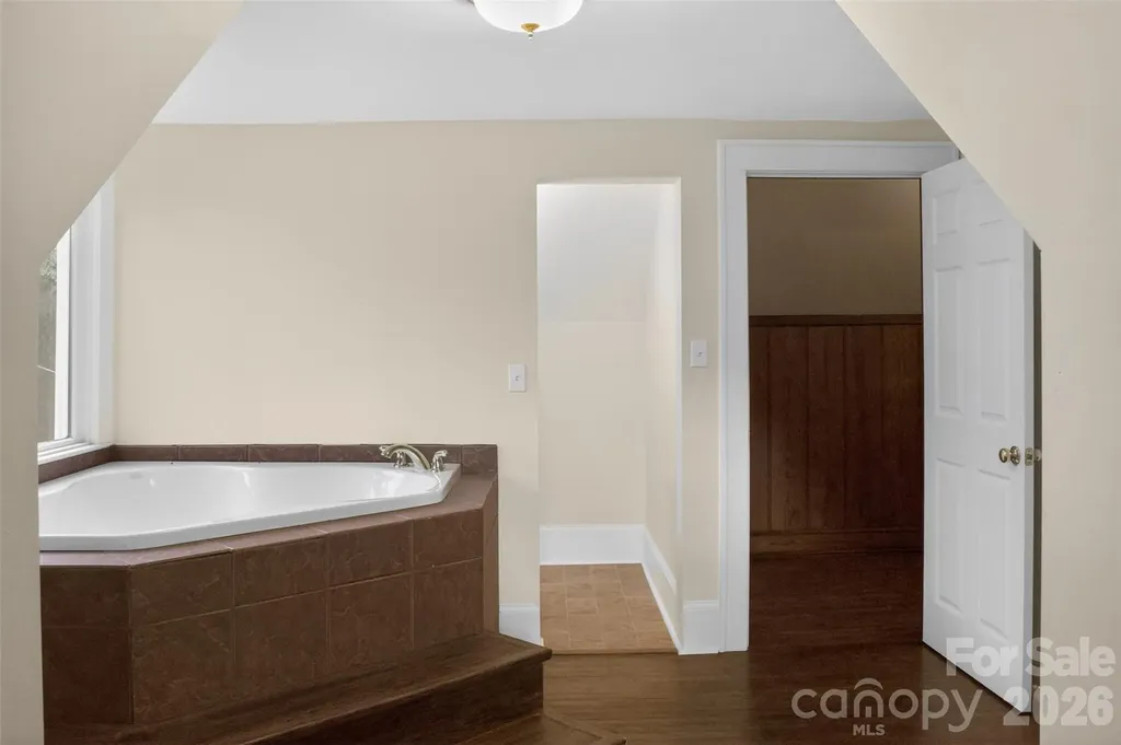 208 N 5th Street Albemarle NC 28001