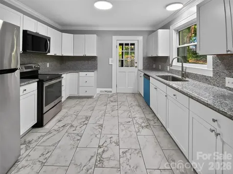 208 N 5th Street Albemarle NC 28001