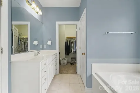 172 Eaglecrest Drive Matthews NC 28104