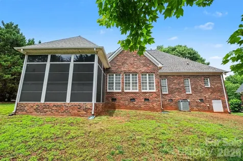 172 Eaglecrest Drive Matthews NC 28104