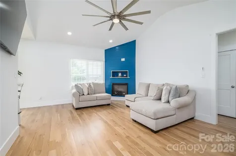 2725 Eagle Drive Lincolnton NC 28092