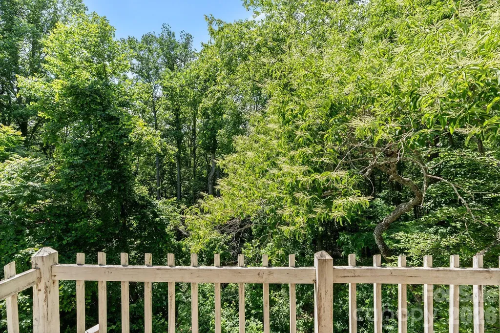 177 E Poplar Drive Hendersonville NC 28792