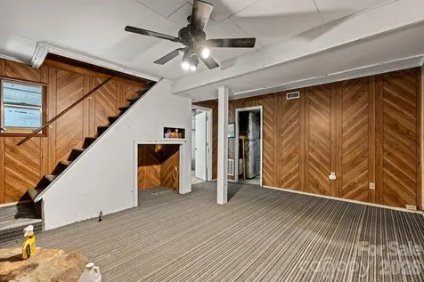 177 E Poplar Drive Hendersonville NC 28792