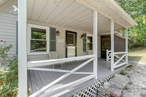 177 E Poplar Drive Hendersonville NC 28792