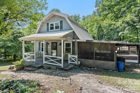 177 E Poplar Drive Hendersonville NC 28792