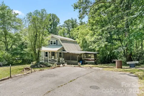177 E Poplar Drive Hendersonville NC 28792