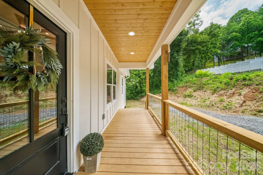 311 Farley Street Waynesville NC 28786