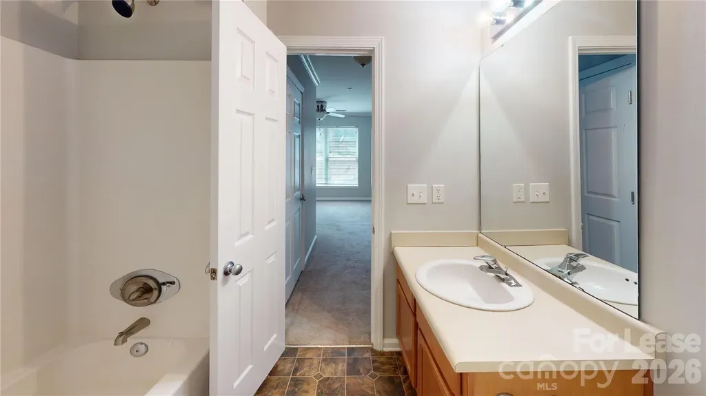 537 Donatello Avenue Charlotte NC 28205
