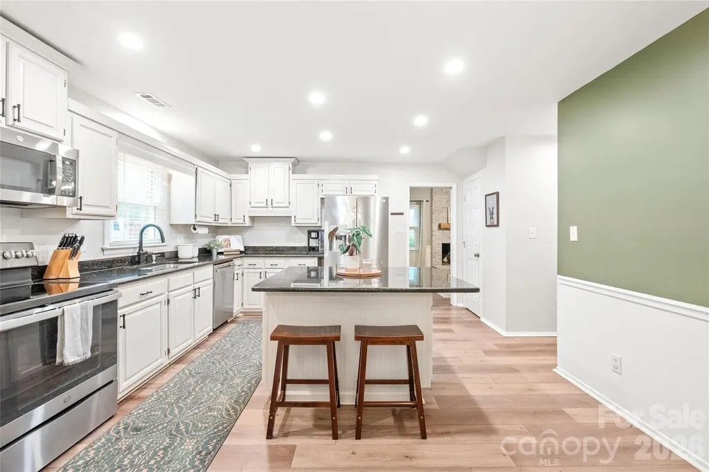 419 Scarborough Lane Matthews NC 28105