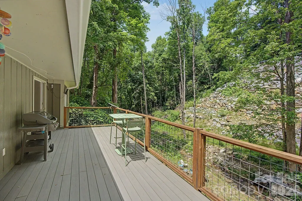 878 Garren Creek Road Fairview NC 28730