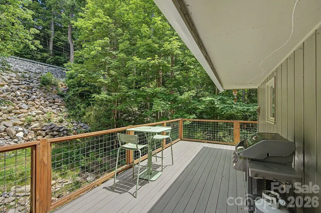 878 Garren Creek Road Fairview NC 28730