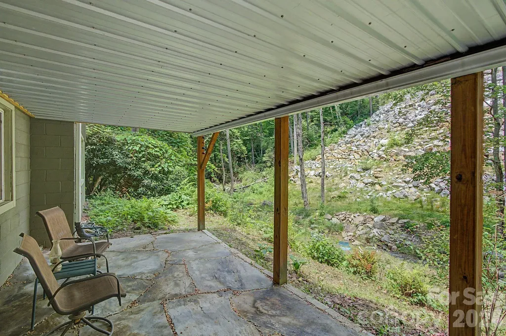 878 Garren Creek Road Fairview NC 28730