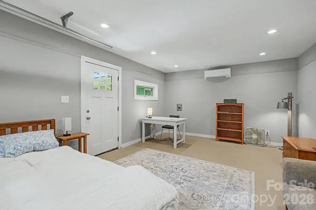 878 Garren Creek Road Fairview NC 28730