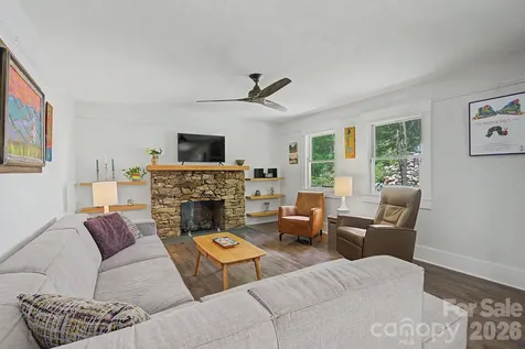 878 Garren Creek Road Fairview NC 28730