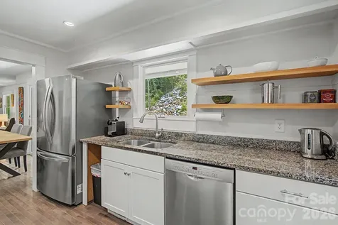 878 Garren Creek Road Fairview NC 28730