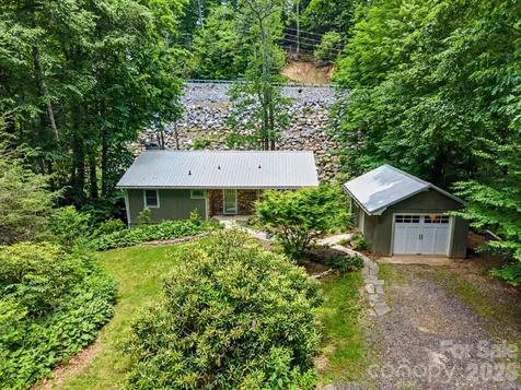 878 Garren Creek Road Fairview NC 28730