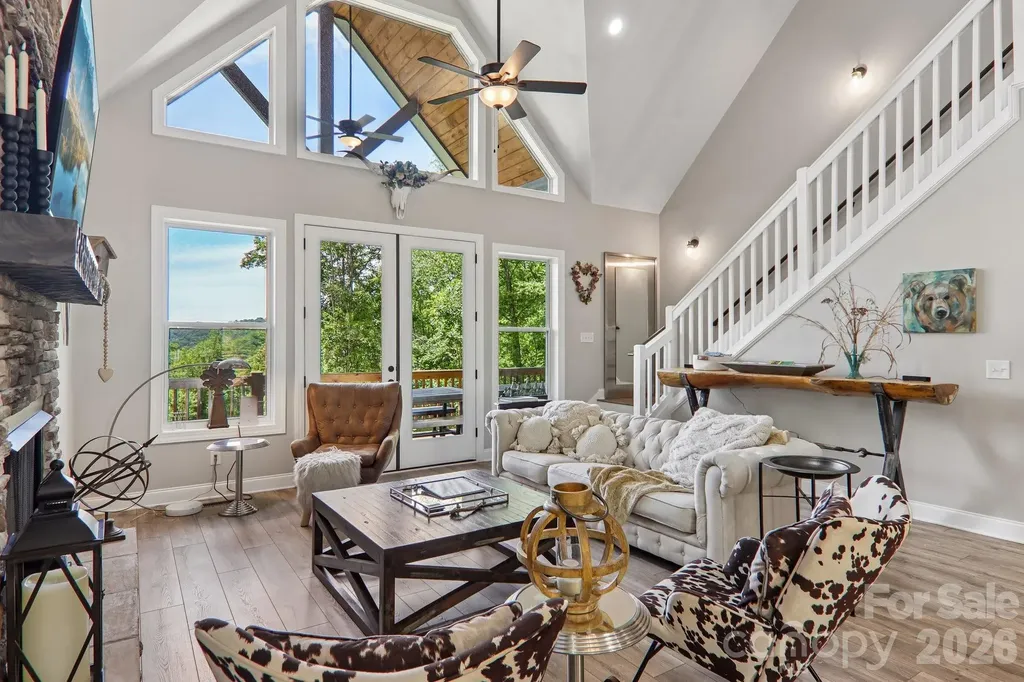 1105 Falls View Drive Bryson City NC 28713