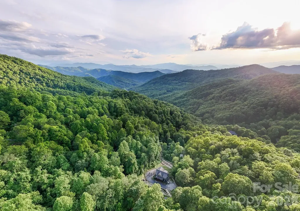 1105 Falls View Drive Bryson City NC 28713