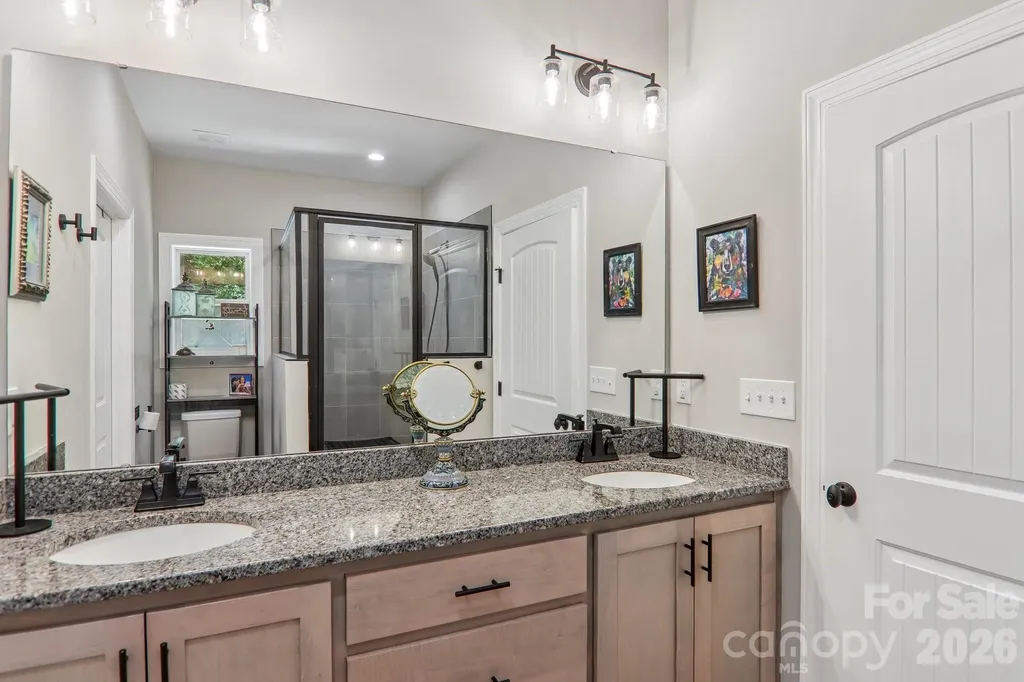 1105 Falls View Drive Bryson City NC 28713