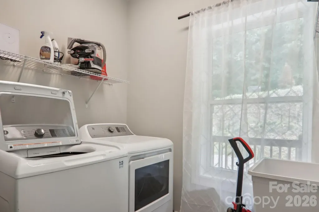 1105 Falls View Drive Bryson City NC 28713