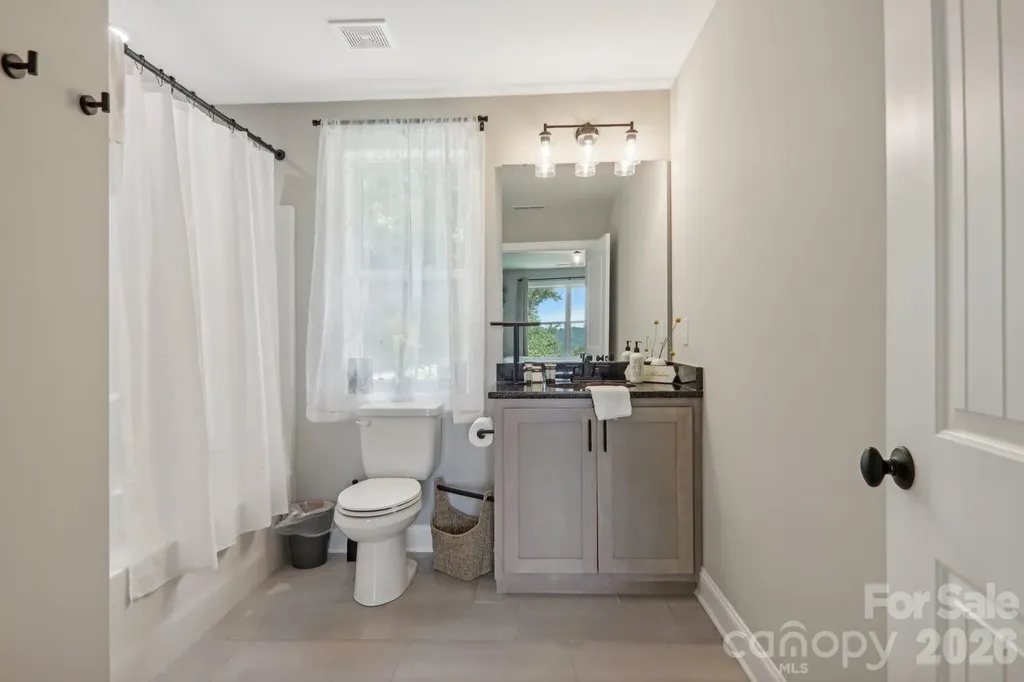 1105 Falls View Drive Bryson City NC 28713