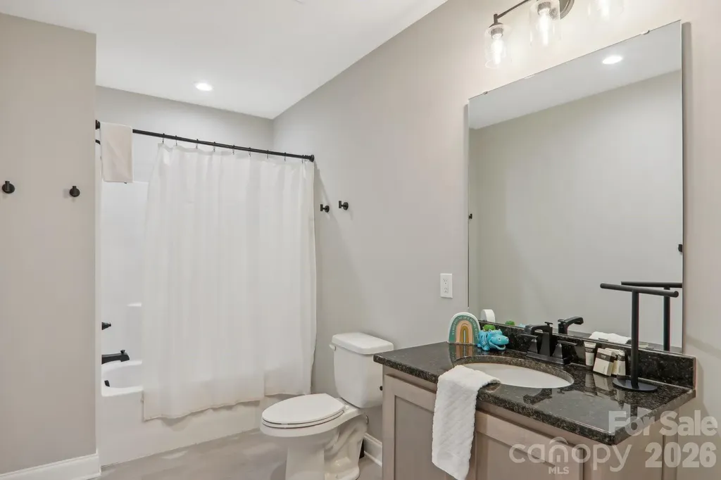 1105 Falls View Drive Bryson City NC 28713