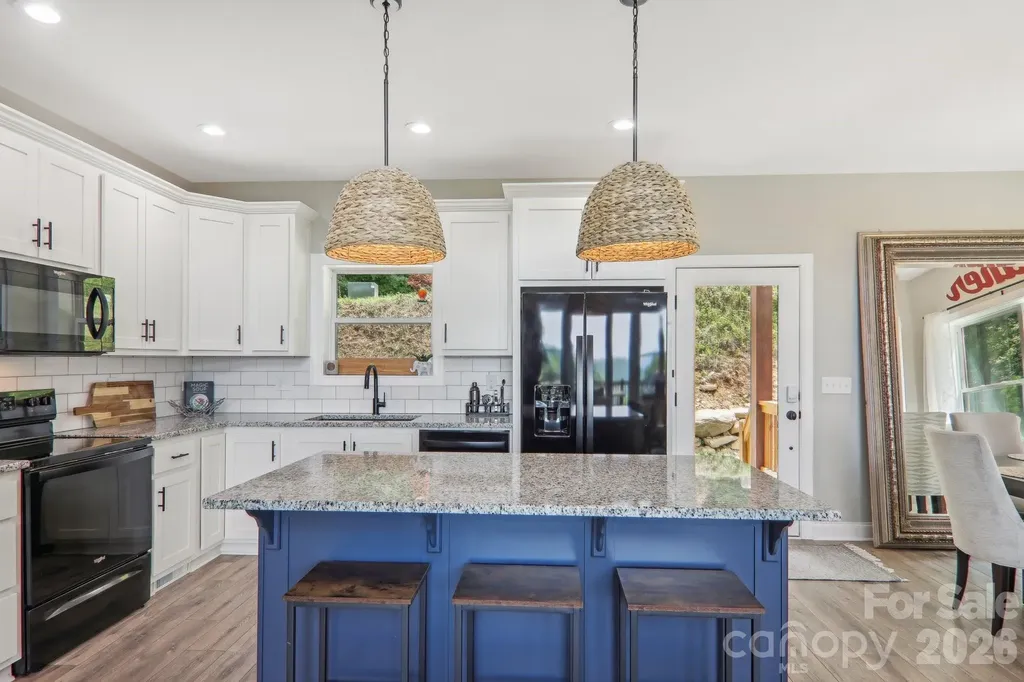 1105 Falls View Drive Bryson City NC 28713