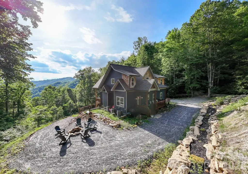 1105 Falls View Drive Bryson City NC 28713