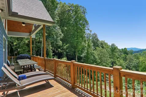 1105 Falls View Drive Bryson City NC 28713