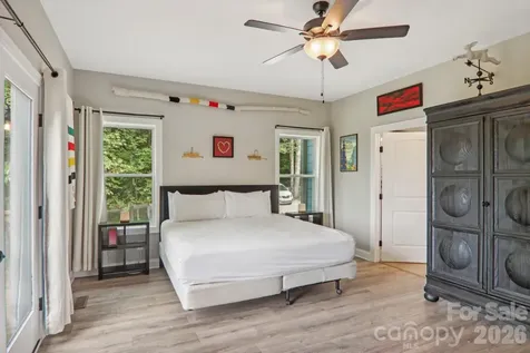 1105 Falls View Drive Bryson City NC 28713
