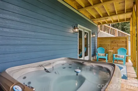 1105 Falls View Drive Bryson City NC 28713