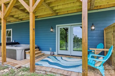 1105 Falls View Drive Bryson City NC 28713