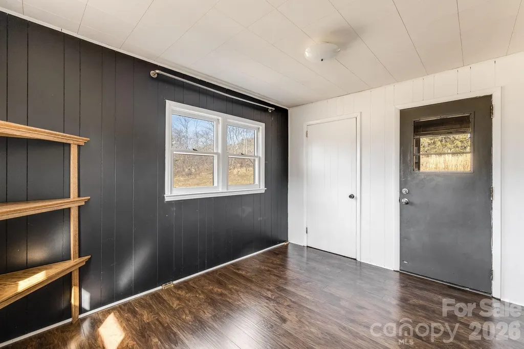 20 Cedar Farm Road Asheville NC 28803