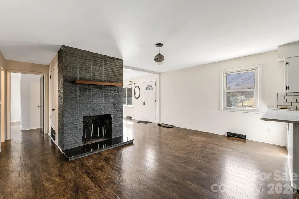 20 Cedar Farm Road Asheville NC 28803