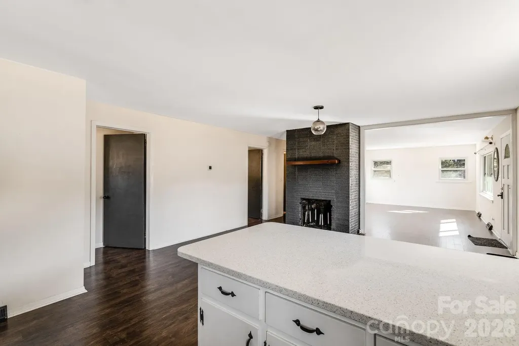 20 Cedar Farm Road Asheville NC 28803