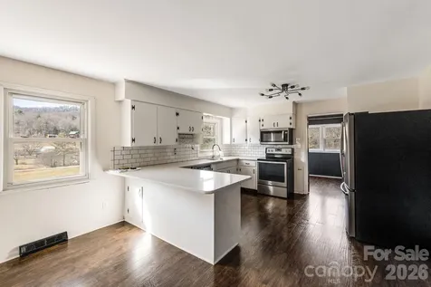 20 Cedar Farm Road Asheville NC 28803