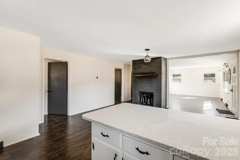 20 Cedar Farm Road Asheville NC 28803