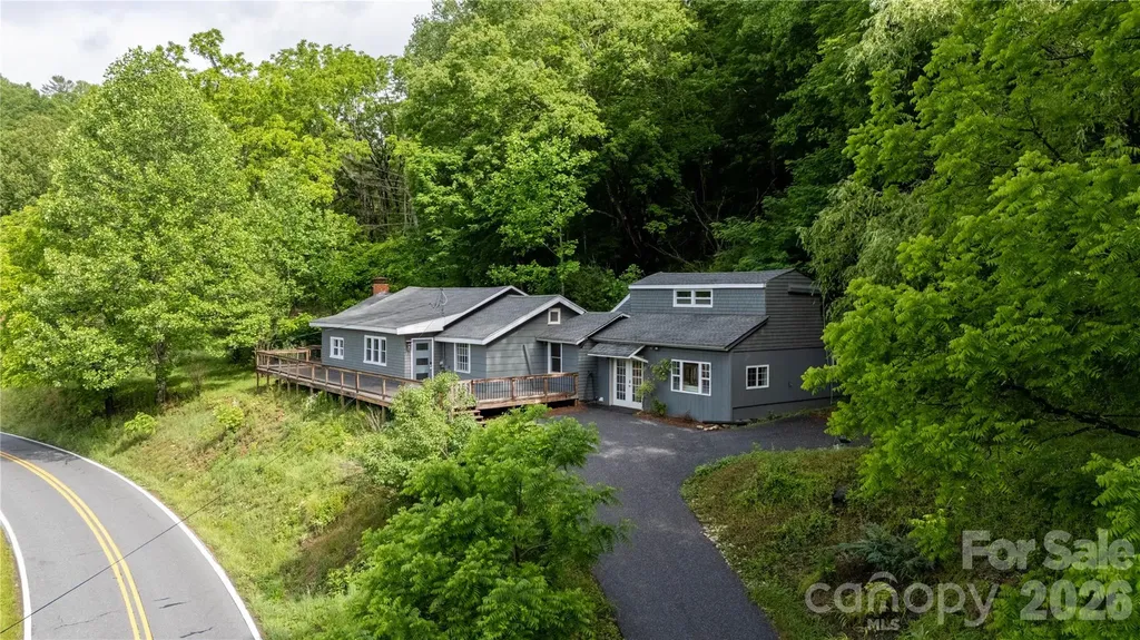 3477 Cane Creek Road Bakersville NC 28705
