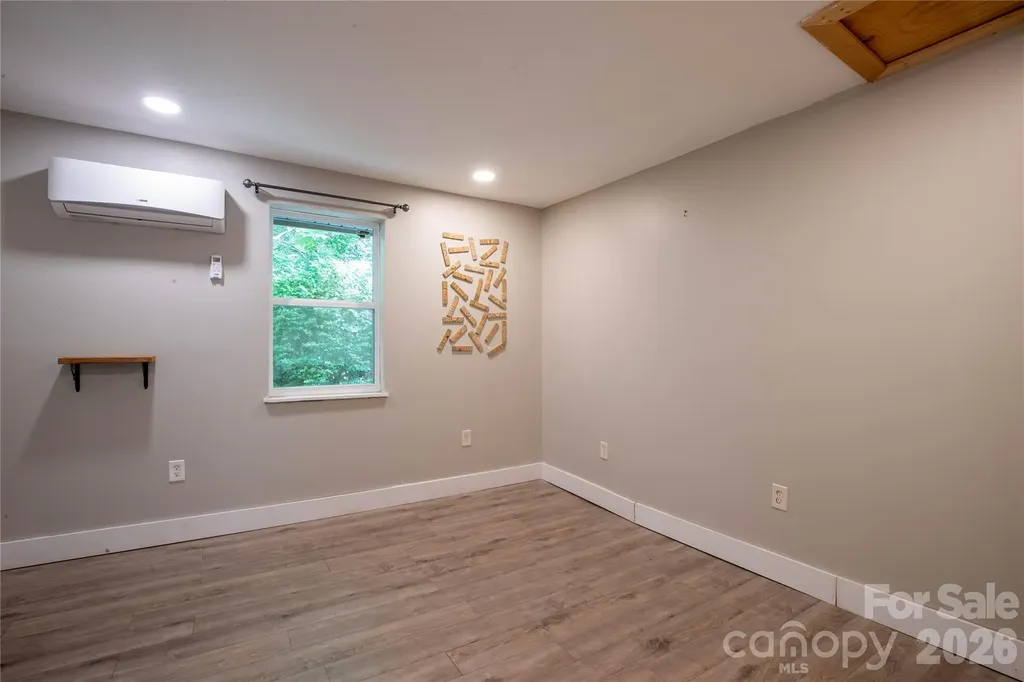 3477 Cane Creek Road Bakersville NC 28705