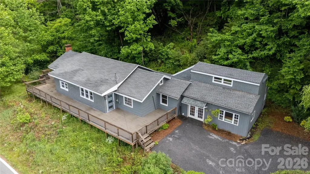 3477 Cane Creek Road Bakersville NC 28705
