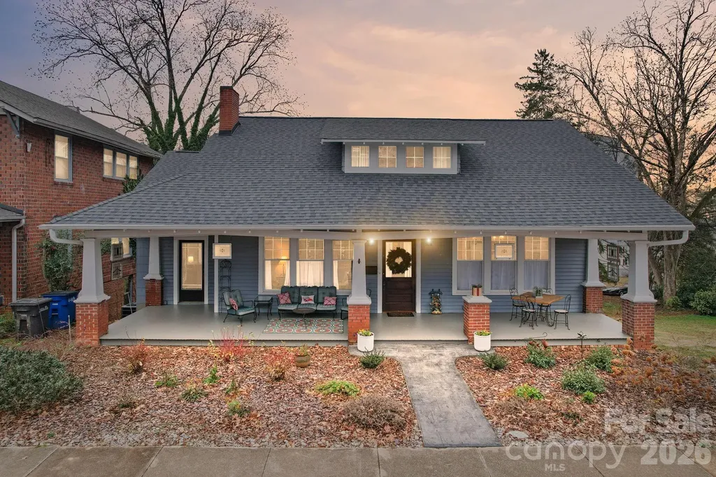 202 S Oak Street Statesville NC 28677