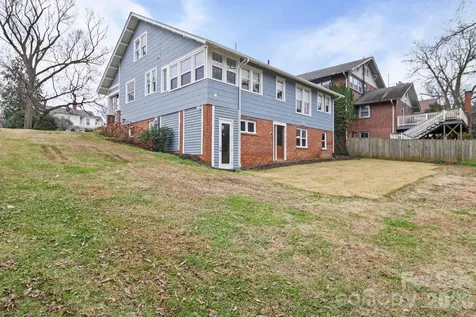 202 S Oak Street Statesville NC 28677