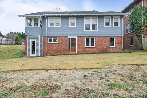 202 S Oak Street Statesville NC 28677